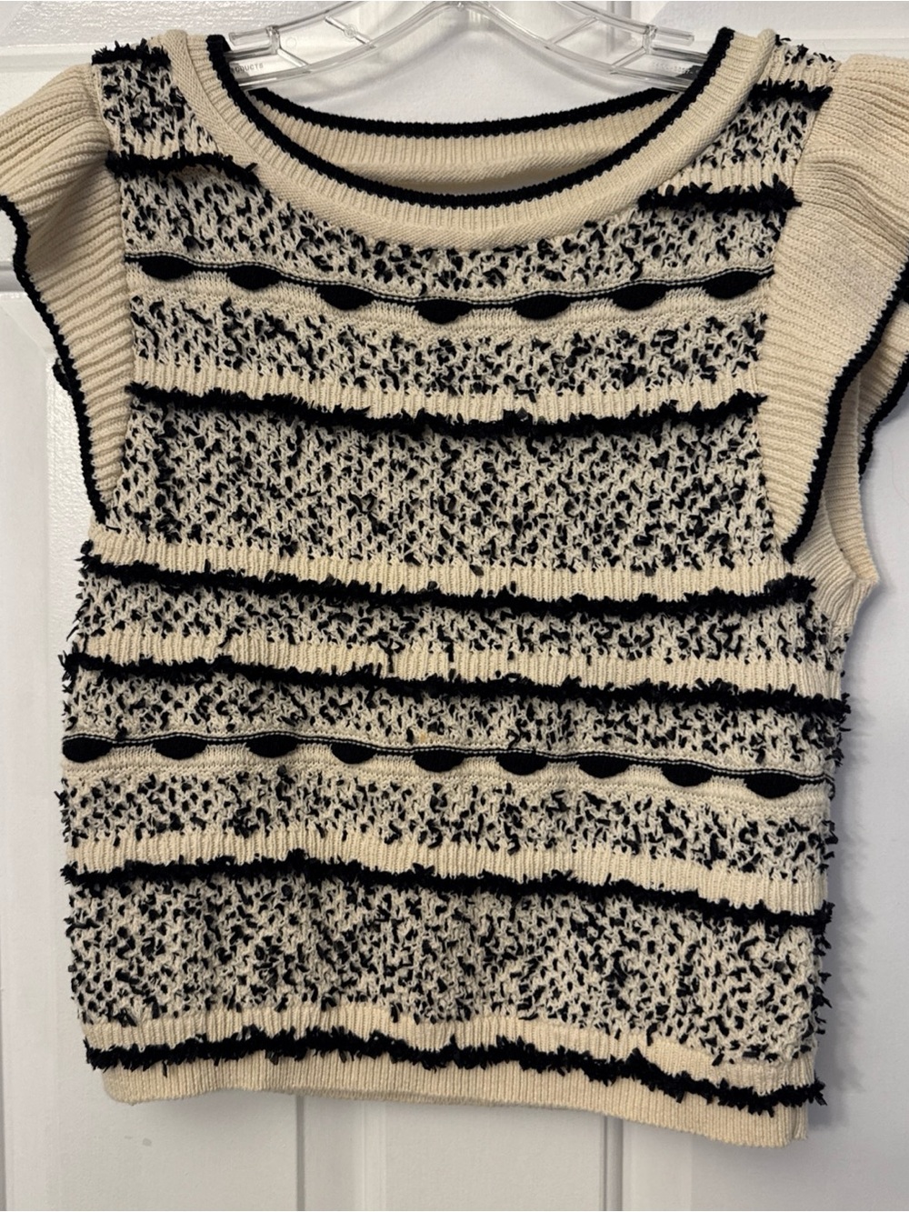 Anthropology Pilcro Sweater Tank Open Back Flutter Sleeves Cream & Black Small